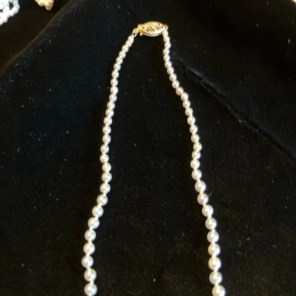 14 K CLASP AUTHENTIC CULTURED PEARL NECKLACE 18” long. - Picture 12 of 17